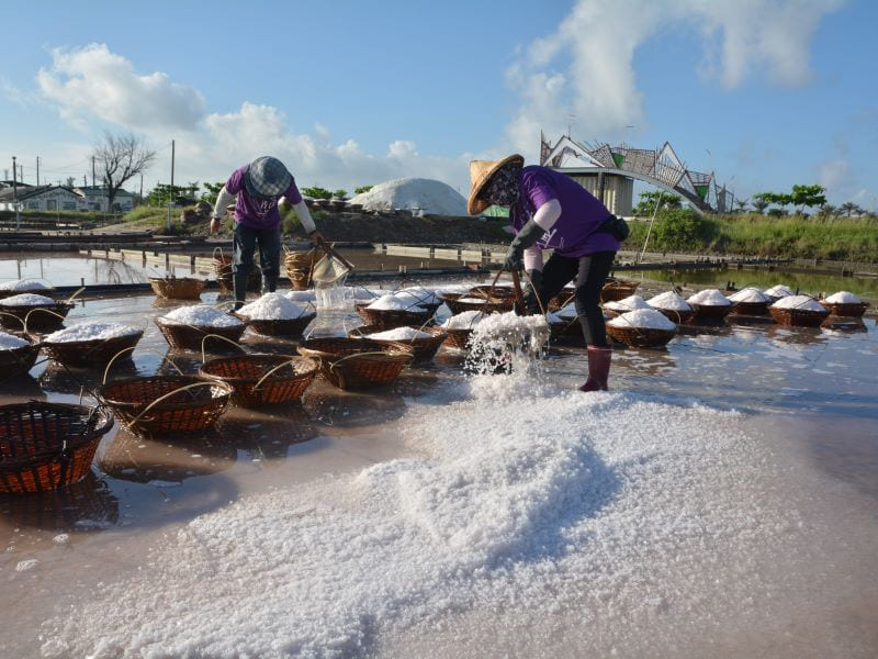 洲南鹽場霜鹽200g 洲南鹽場霜鹽200g