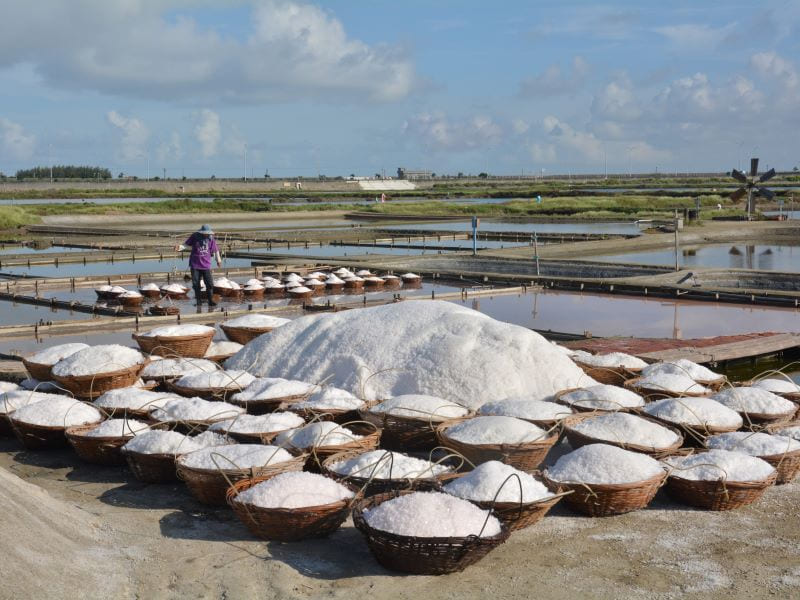 洲南鹽場霜鹽200g 洲南鹽場霜鹽200g