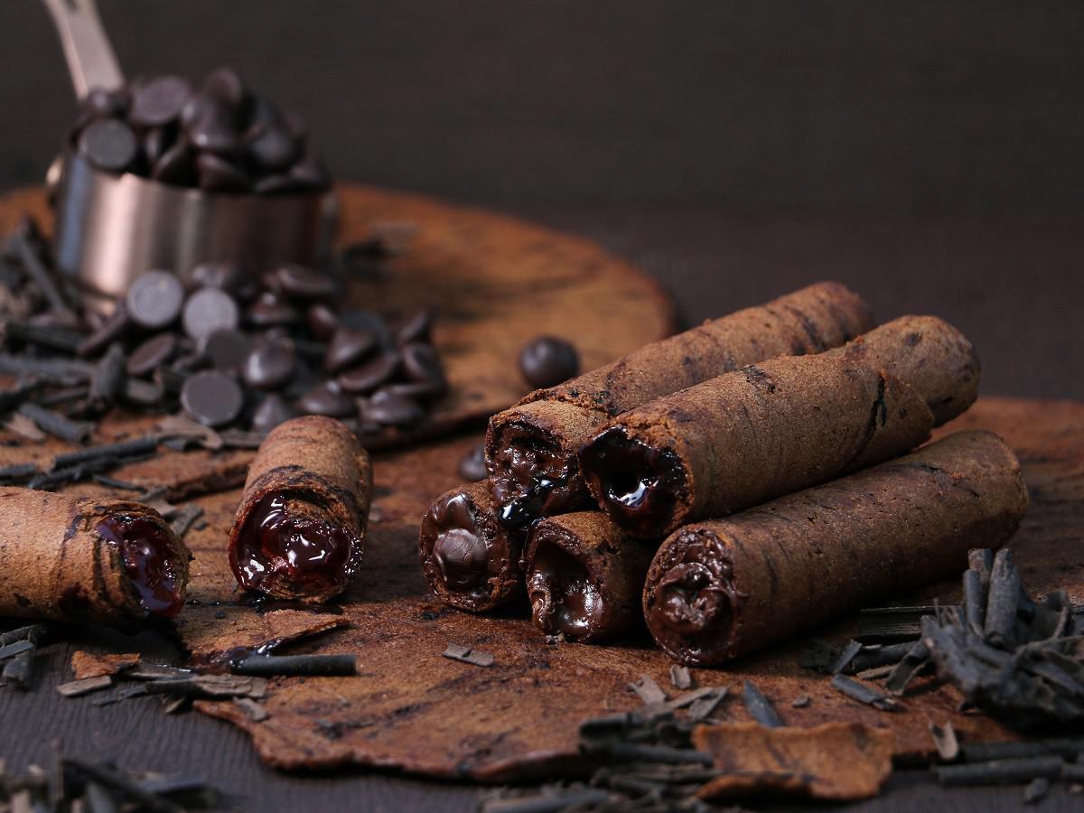 海邊走走 巧克力愛餡蛋捲盒裝 8入 海邊走走 巧克力愛餡蛋捲盒裝 8入