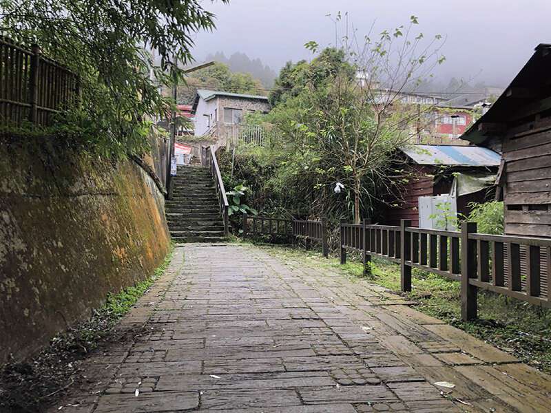 山城裡的米香舖│奮起福米餅