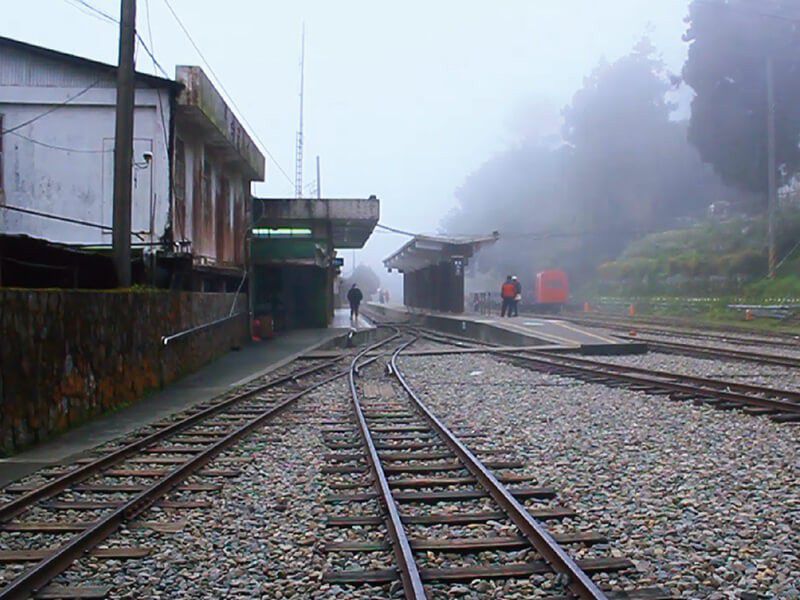 山城裡的米香舖│奮起福米餅